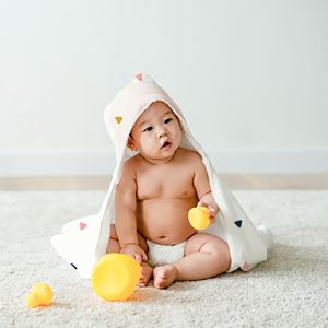 Side and Cap Customised Baby Blanket in Soft Polyester Fabric, Best Gifts for Babies